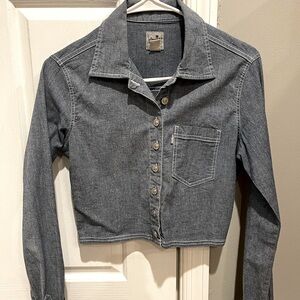 Levi shirt/jacket - Like New
Size L but fits more like a S / M
Has stretch